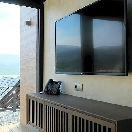 W Hill Karkonosze & Hotell *